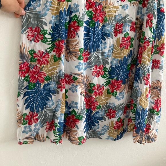 Honolua Wahine Hawaiian Dress - Picture 4 of 9